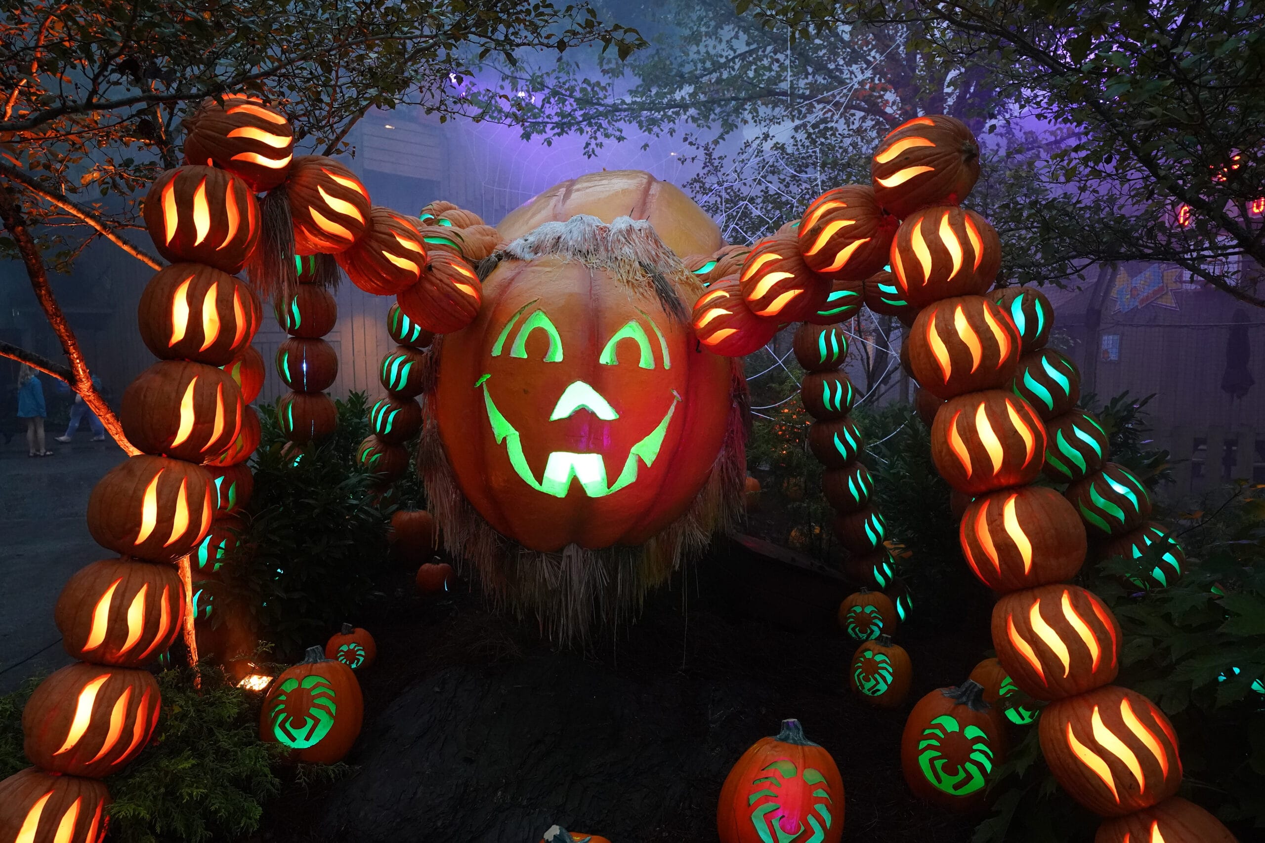 Dollywood's Harvest Festival: Explore our Complete Guide 1 Dollywood Harvest Festival and Great Pumpkin LumiNights