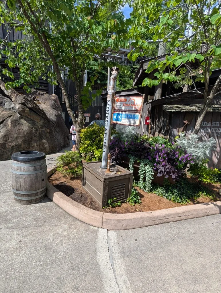 7-Day Smoky Mountain Vacation Itinerary: The Perfect Week in Pigeon Forge & Gatlinburg 5 Mystery Mine TimeSaver Entrance at Dollywood in Pigeon Forge, TN