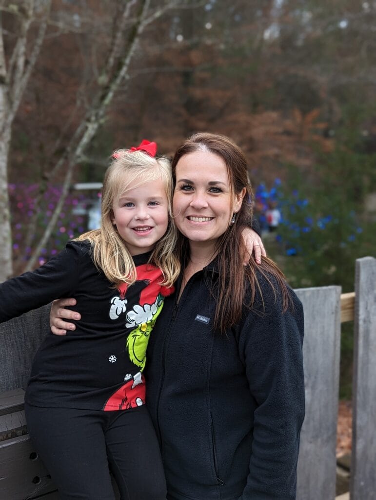 The Best Travel Agent Alternative for Planning Your Dollywood Trip 6 Mom and Daughter at Dollywood