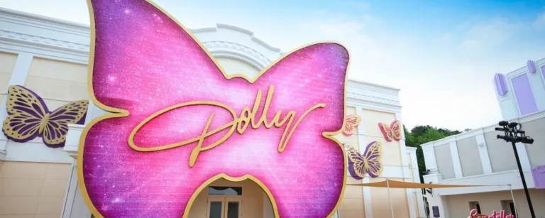 Dolly Parton Experience