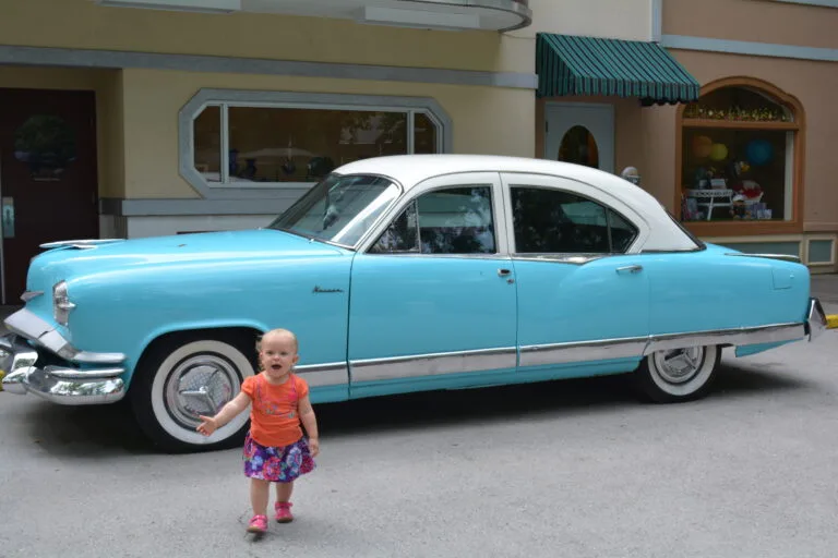 Dollywood Deals: Current Offers 11 Child with car in Jukebox Junction
