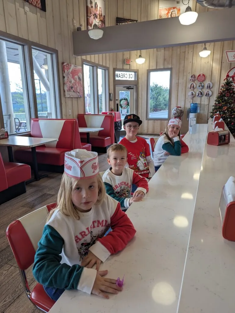 7-Day Smoky Mountain Vacation Itinerary: The Perfect Week in Pigeon Forge & Gatlinburg 17 Cruze Farm Ice Cream Bar Area