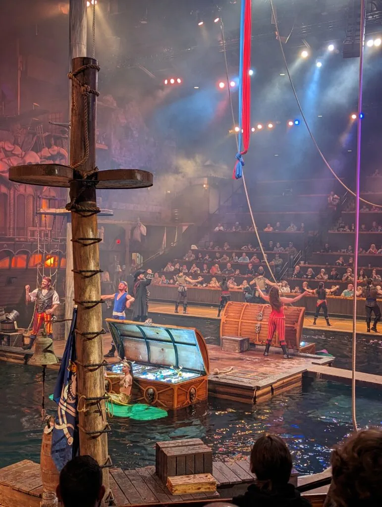 Your Ultimate Guide to Tripster Bundles for Dollywood & Beyond! 2 piratesvoyageshowpigeonforge