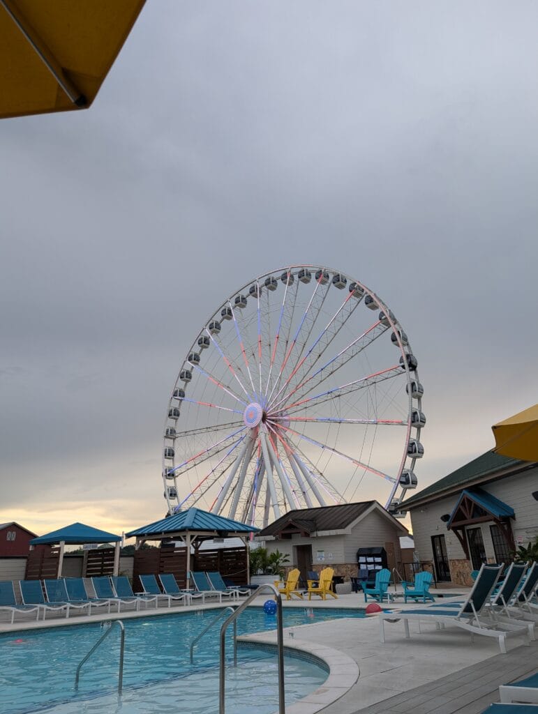 Margaritaville Island Hotel in Pigeon Forge: Paradise in the Smokies 10 Rooftop Pool at Margaritaville Island Hotel