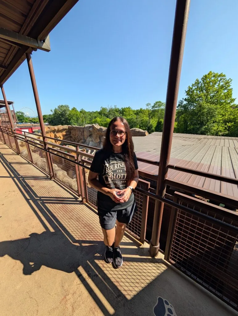 7-Day Smoky Mountain Vacation Itinerary: The Perfect Week in Pigeon Forge & Gatlinburg 14 Lindsay Harvey in the bear enclosure at Three Bears General Store Photo Credit: Lindsay Harvey-Simply Touring