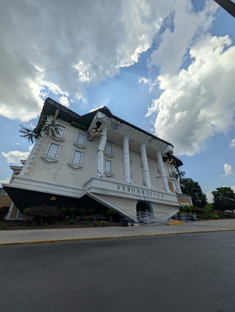 WonderWorks Pigeon Forge: Family Fun and Learning 11 Wonderworks in Pigeon Forge Exterior Photo Credit: Lindsay Harvey