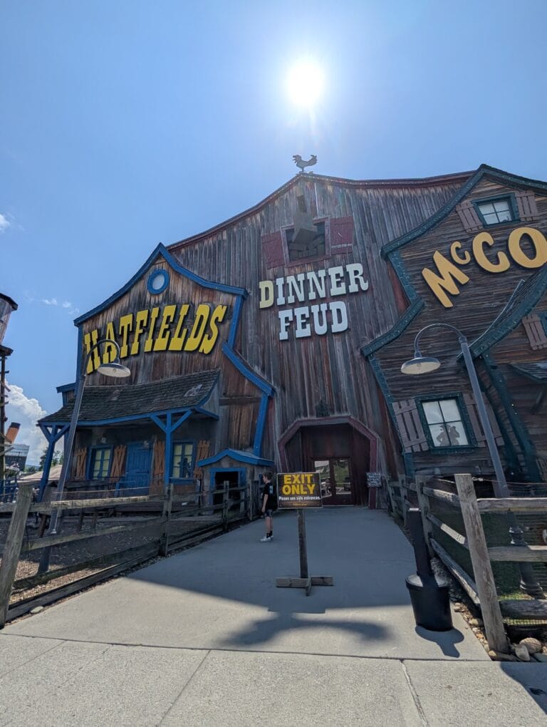 Hatfield & McCoy Dinner Feud: A Southern Showdown 10 Hatfield and McCoy Dinner Feud Exterior Photo Credit: Lindsay Harvey-Simply Touring