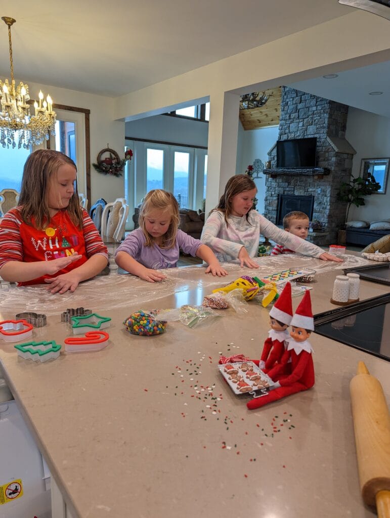 Cookie Decorating at Mountain Celebration Cabin in Pigeon Forge, TN Photo Credit: Lindsay Harvey-Simply Touring