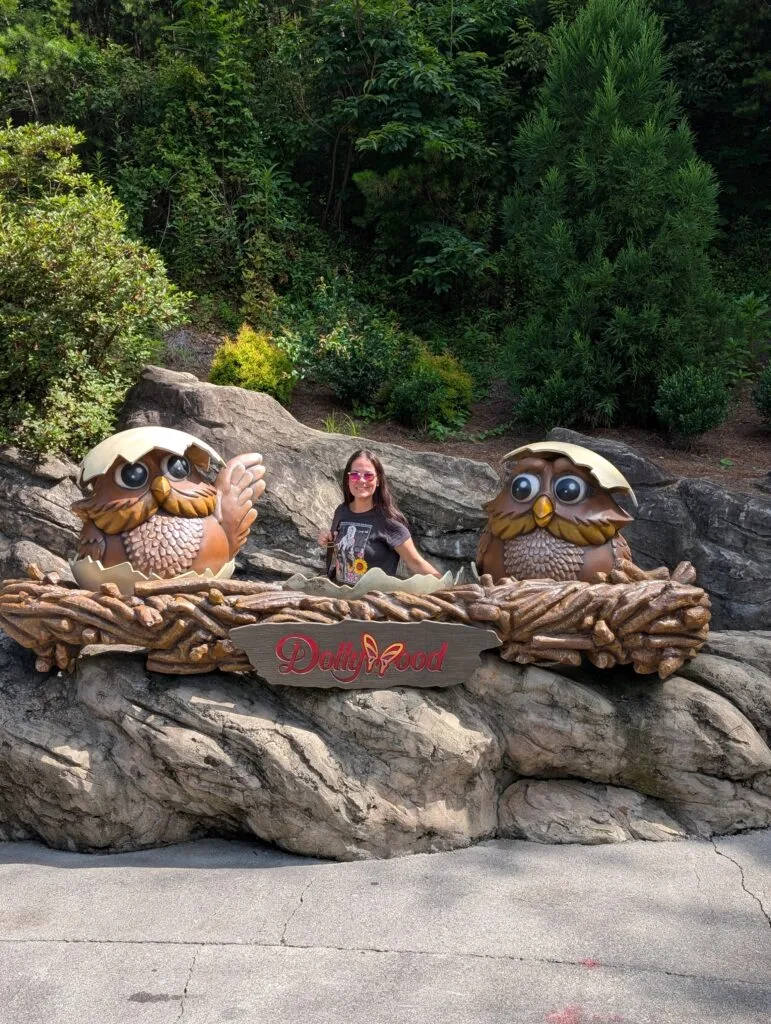 Lindsay Harvey at Dollywood