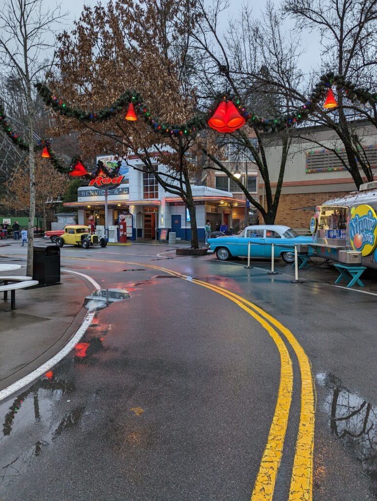 Visiting Dollywood on a Rainy Day: Everything You Need to Know 2 Jukebox Junction at Dollywood during the rain